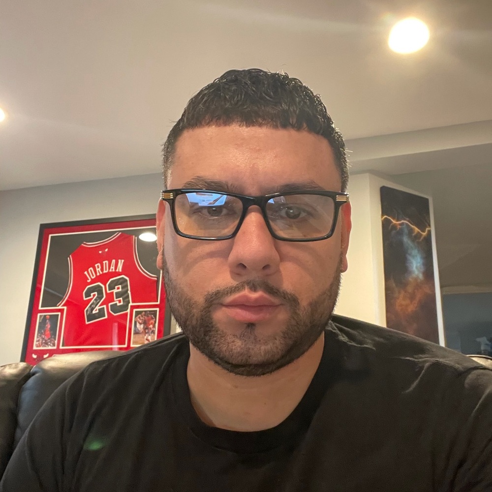 Meet your Posher, Esteban